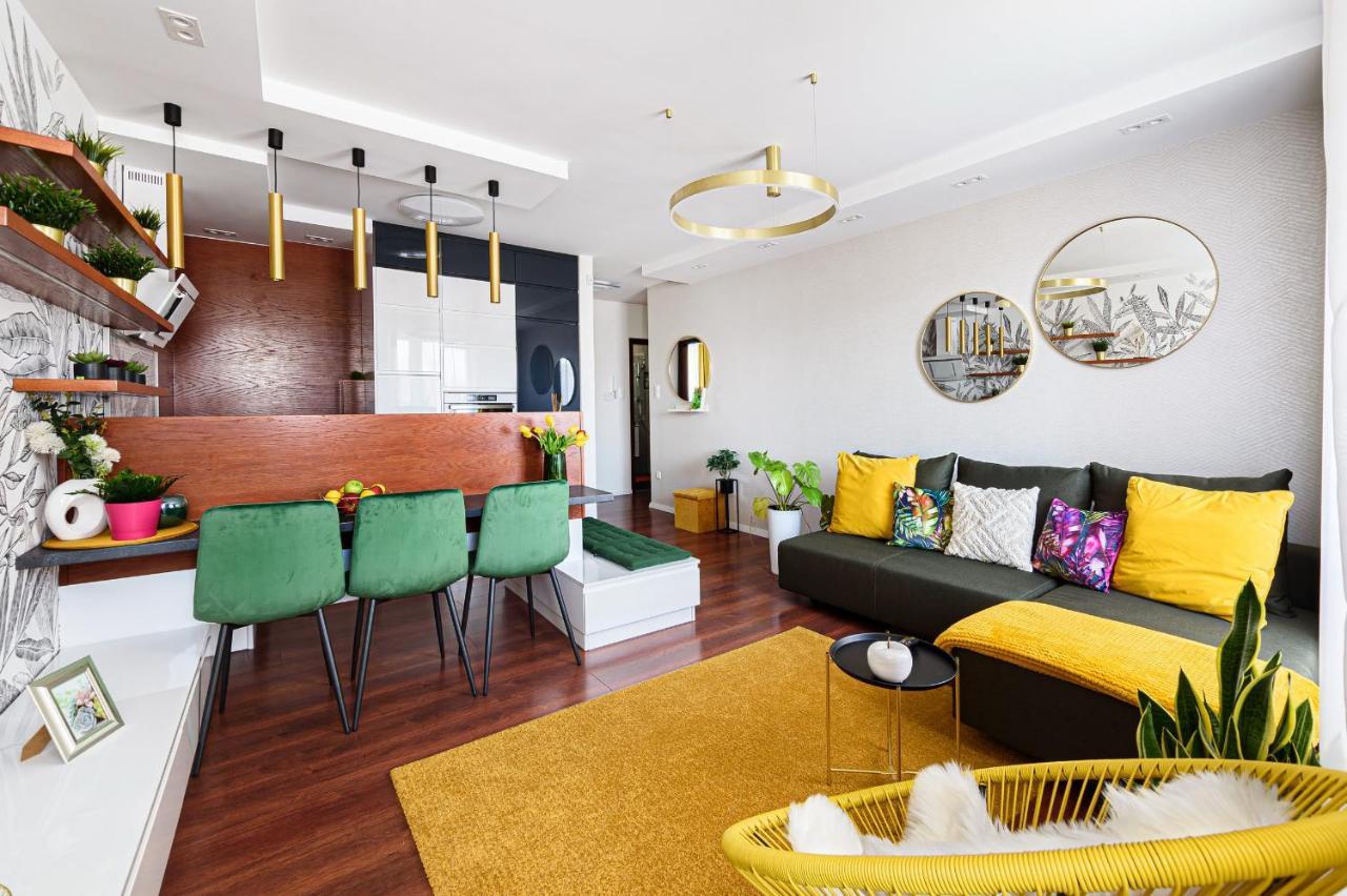 Hid19 Apartman Gyor Belvaros-Free Parking-Terrace Az Rq Vizi Elmenypark Es Gyogyfuerdonel Exterior foto